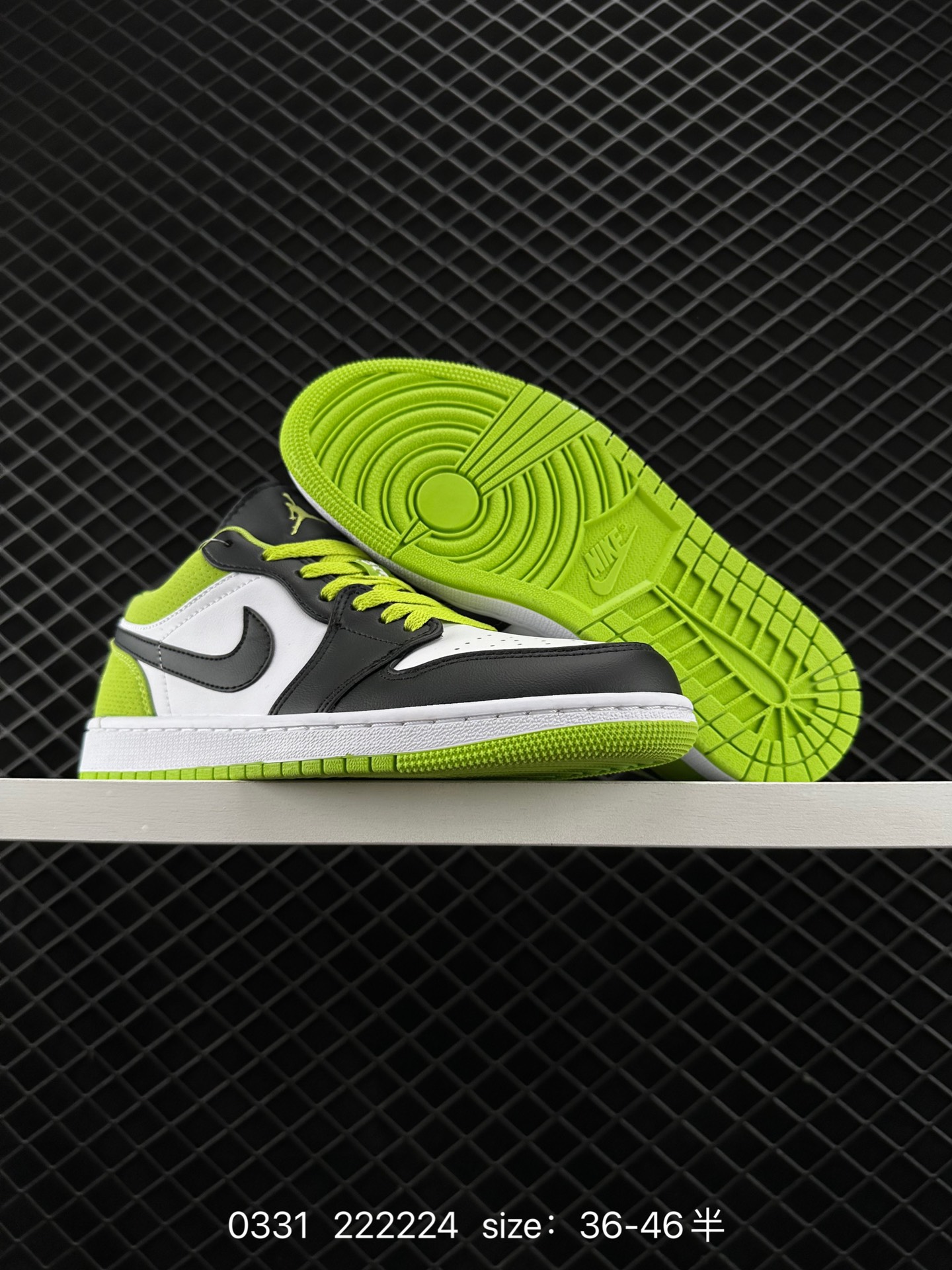 Nike Wmns Air Jordan 1 Low GS”Team Gold“